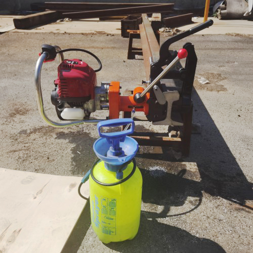 今年会内燃钢轨钻孔机操作流程